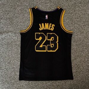 Lebron James #23 jersey. LA Lakers. Black. Size L.